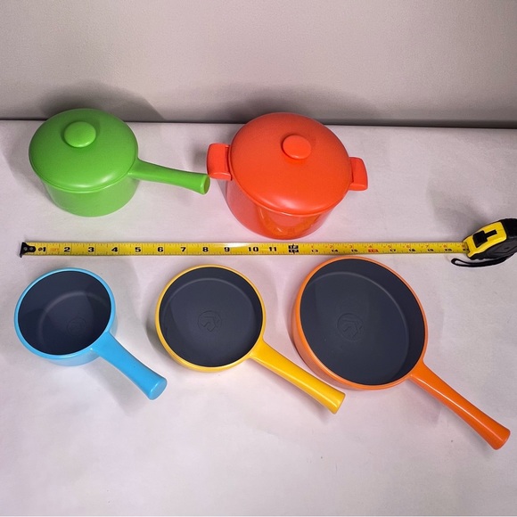 Just Like Home Everyday Cookware - Kid’s Play Cooking Cookware. - Picture 8 of 9